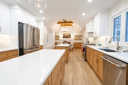 Open-floor Kitchen and Dining